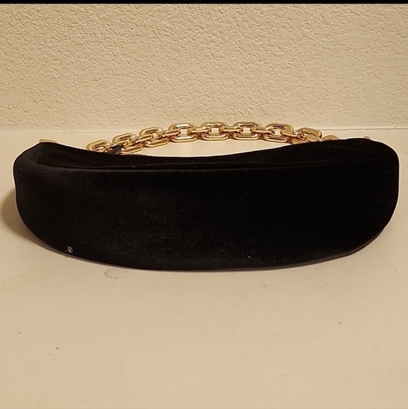 TRADED Kate Spade limited edition Velour Smile 😃 bag - Picture 3 of 9